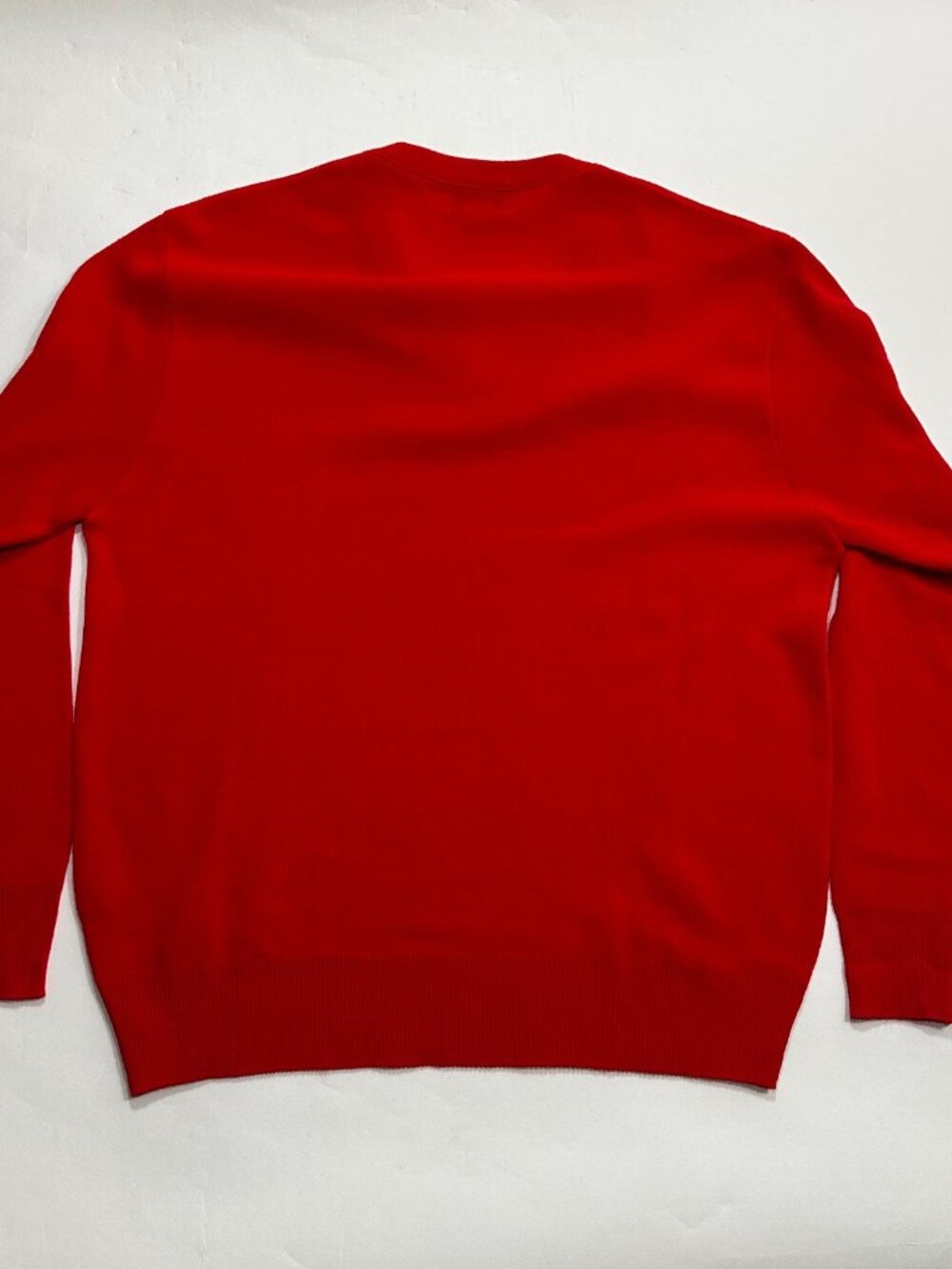 Vintage IZOD Mens Large Red V-Neck Sweater Acrylic Embroidered Crest Preppy USA - Picture 14 of 16